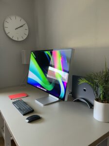 How Using Less Tech Can Help You Get More Done