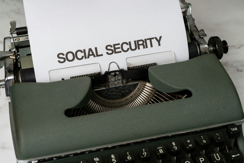 markus-winkler-HwEwAYr0d7w-unsplash Social Security